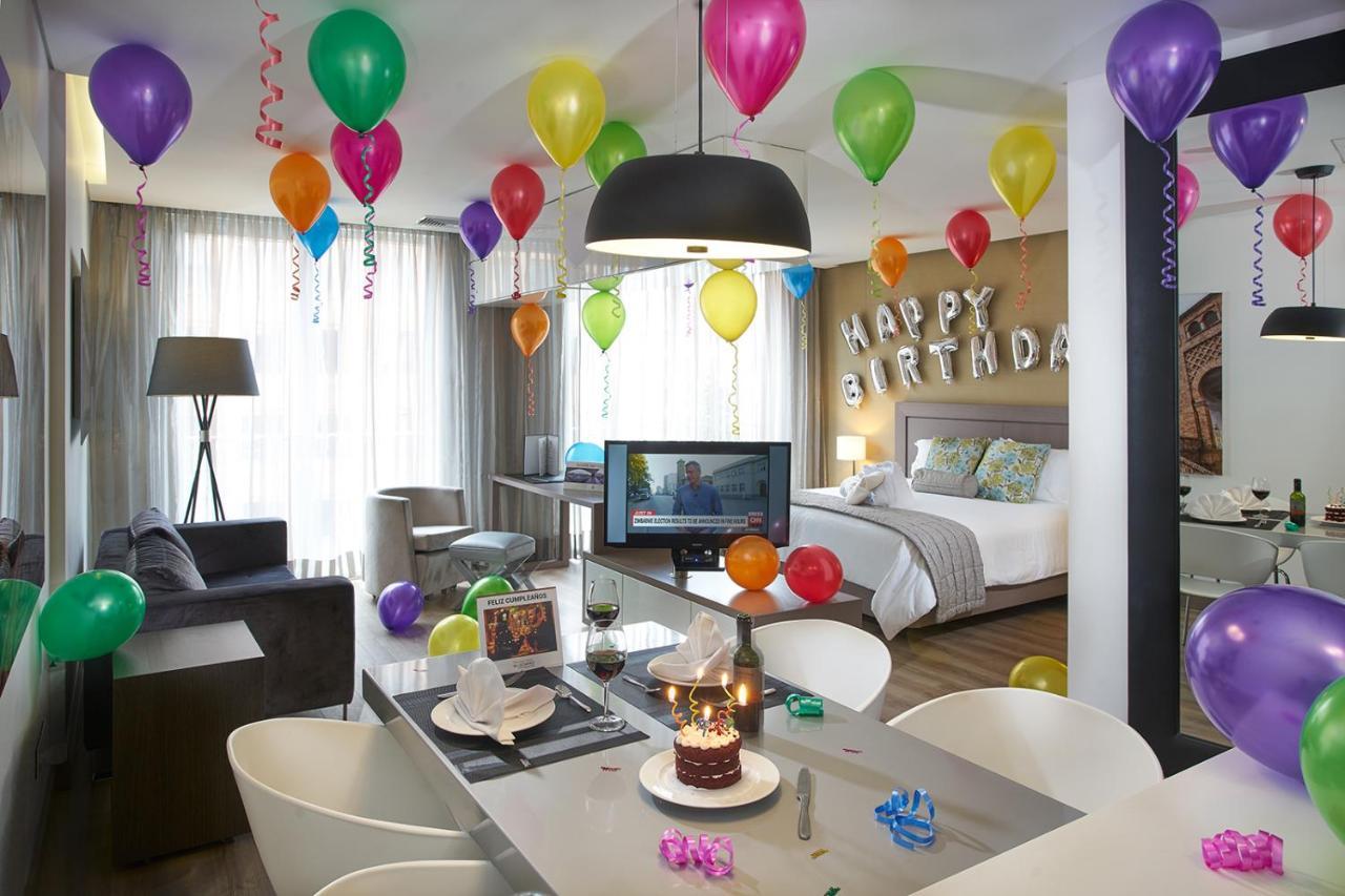 Hotel 100 Luxury Suites By Preferred Bogotá Eksteriør billede A party room at the hotel