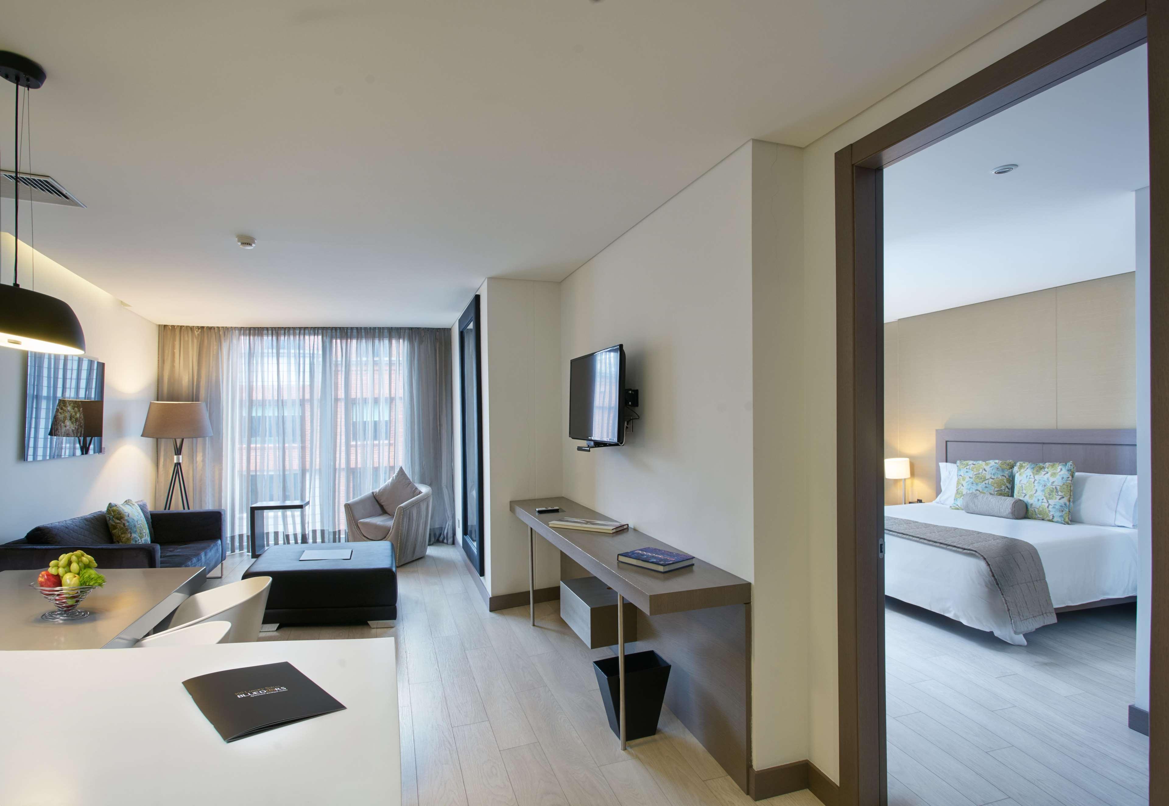 Hotel 100 Luxury Suites By Preferred Bogotá Eksteriør billede Suite