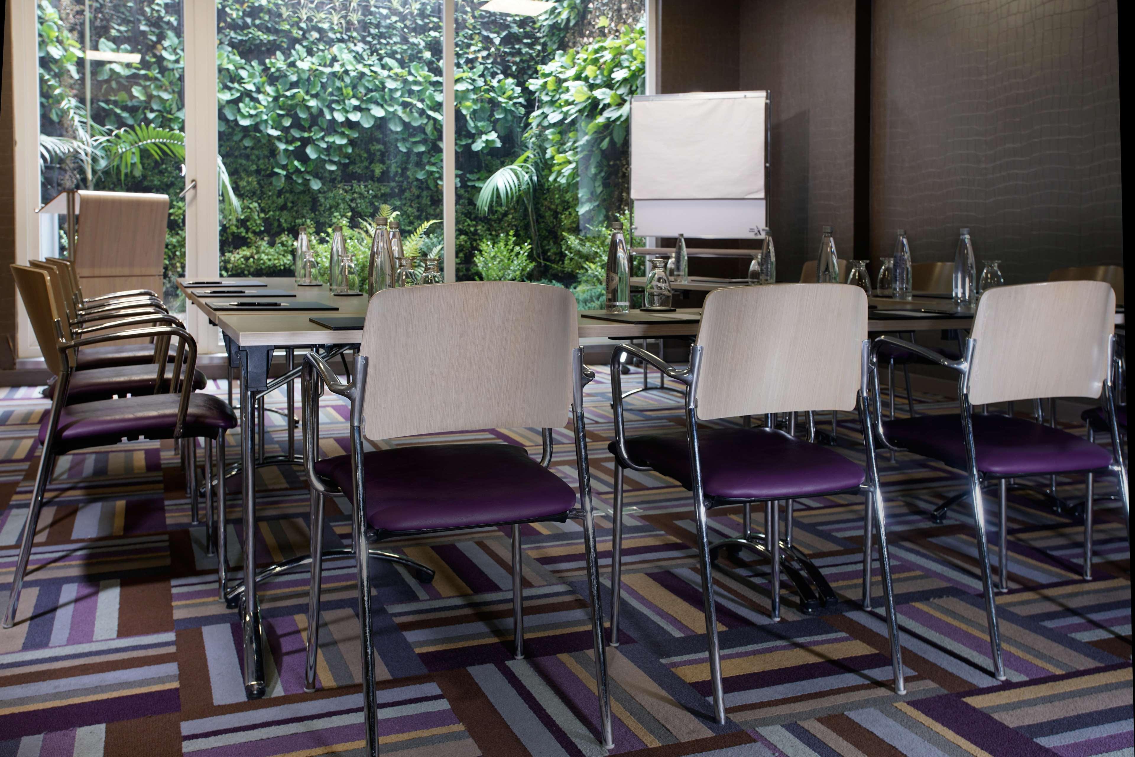 Hotel 100 Luxury Suites By Preferred Bogotá Eksteriør billede Meeting room
