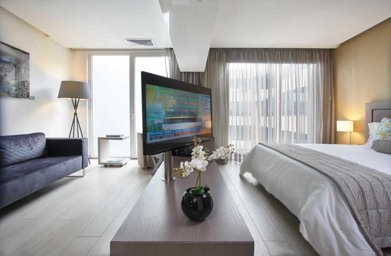 Hotel 100 Luxury Suites By Preferred Bogotá Eksteriør billede A room at the hotel